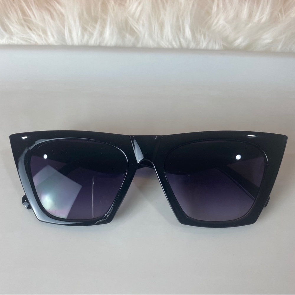 Retro Black Cat Eye Women's Sunglasses